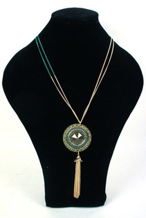 Collar Verde con Colgante (1 ud.)